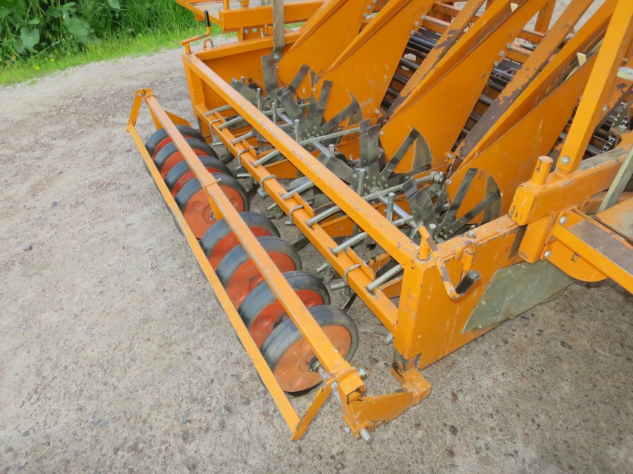 4655 Regero R860 Transplanter 4 row