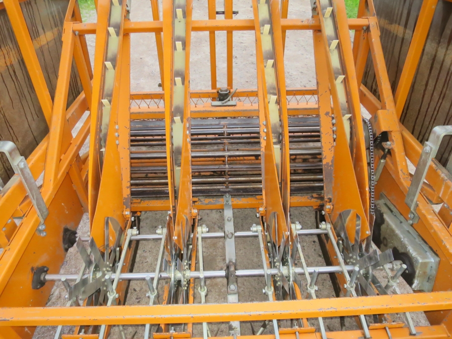 4655 Regero R860 Transplanter 4 row