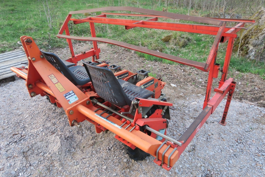 4657 Checchi & Magli Wolf 3 row