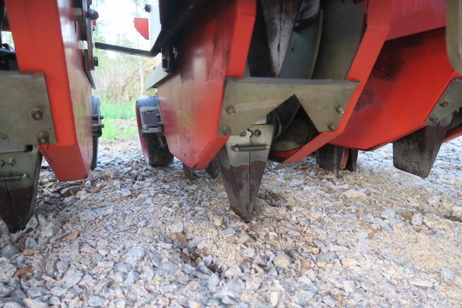 4657 Checchi & Magli Wolf 3 row