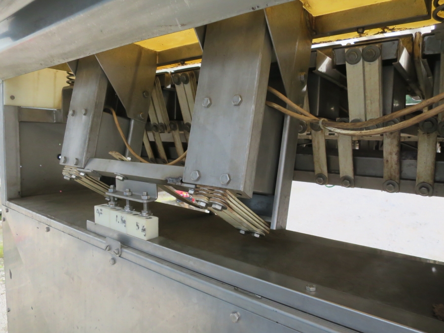 4672 Newtec 2000 computer weigher