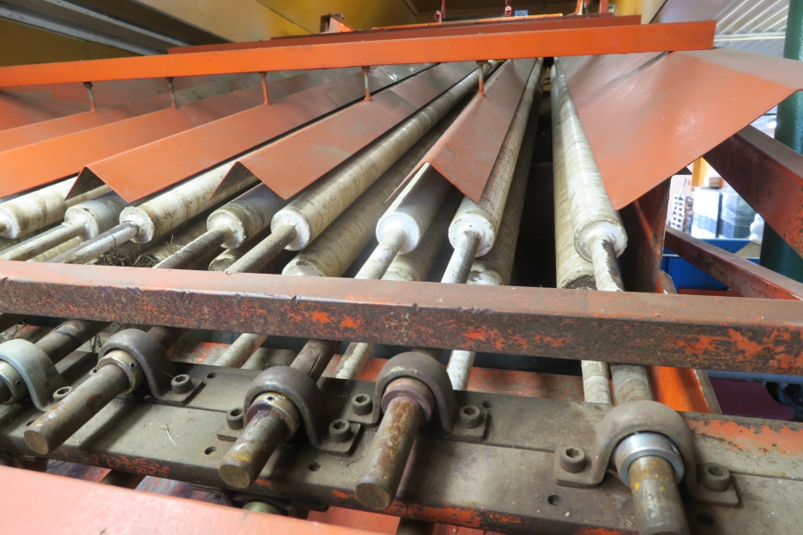 4678 EKKO  diameter grader for carrots