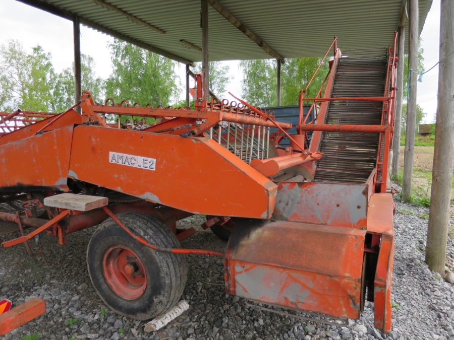 4714 AMAC E2 potato harvester elevator 2 row
