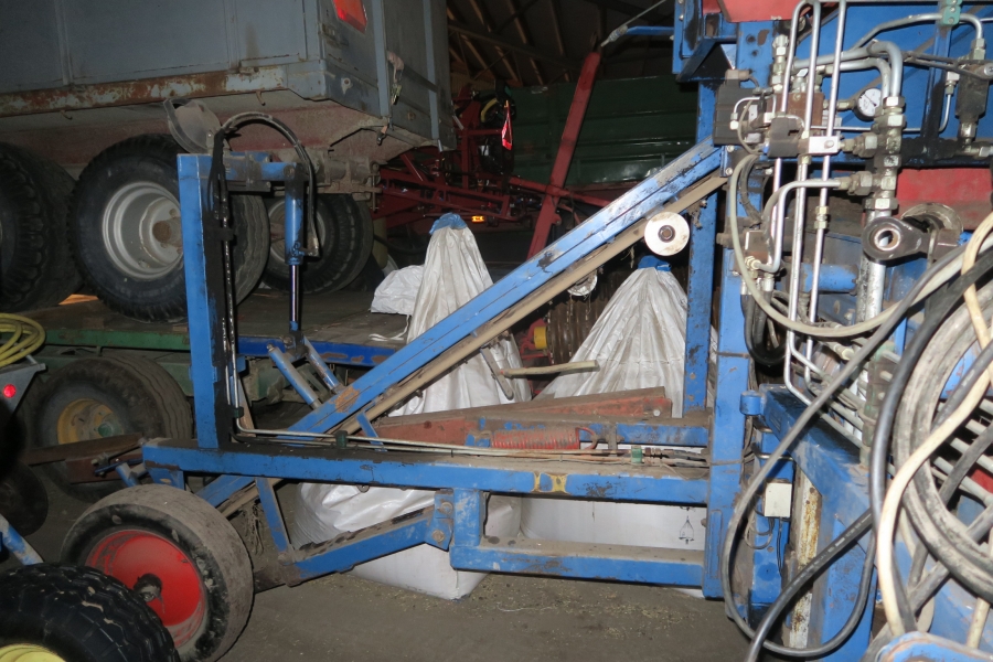 4716 Asa-Lift ST1200 carrot harvester