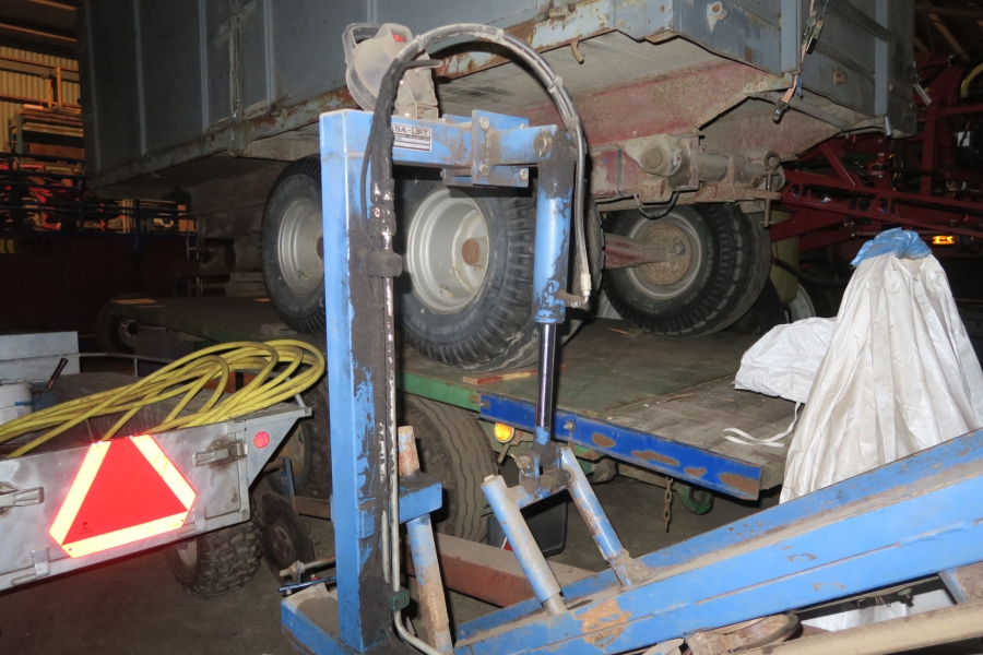 4716 Asa-Lift ST1200 carrot harvester