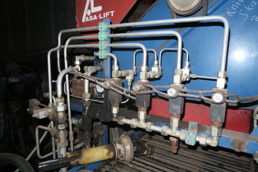 4716 Asa-Lift ST1200 carrot harvester