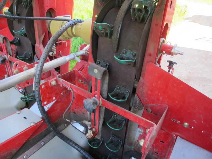 4736 Grimme GL32F potatissättare
