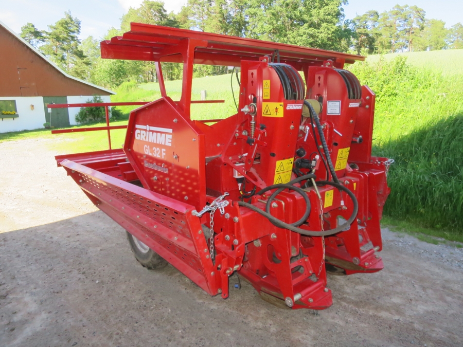 4736 Grimme GL32F potatissättare
