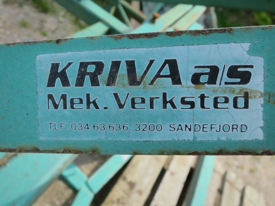 4760 Kriva plastic film layer