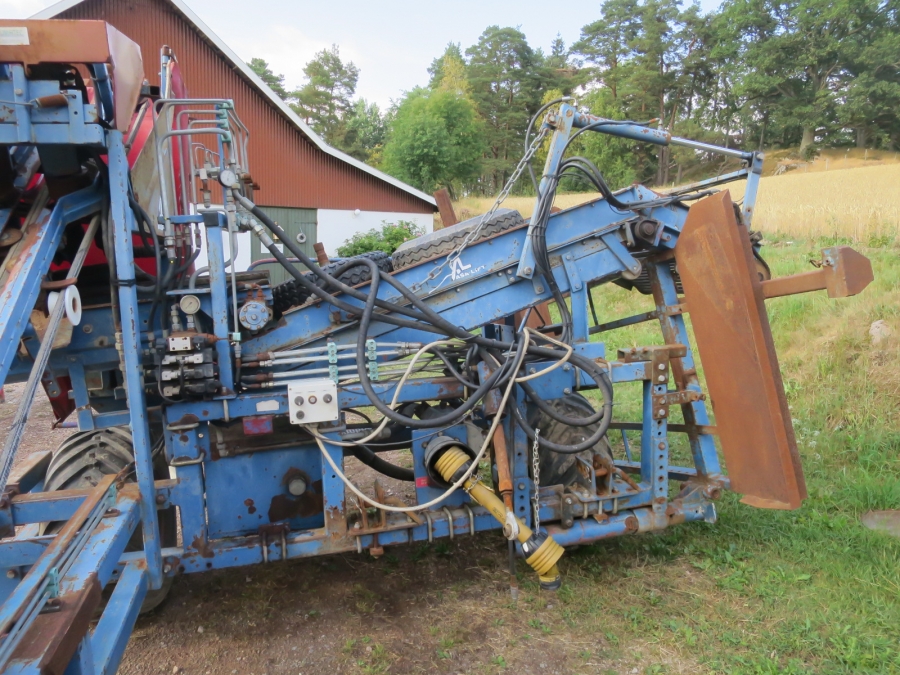 4780 Asa-Lift ST 1200 1 row carrot harvester