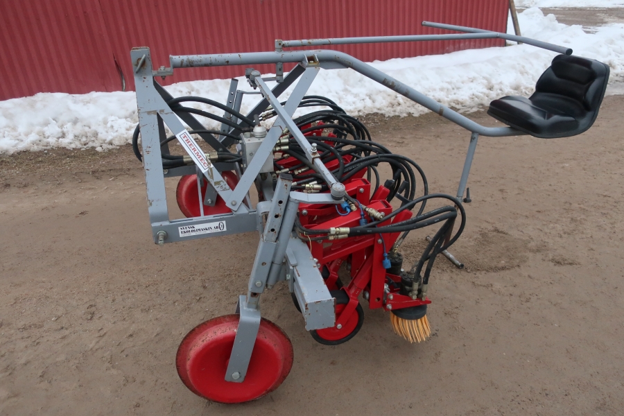 4782 Thermec brushing crop cleaner
