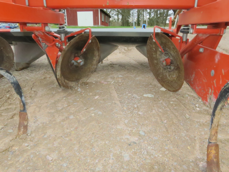4799 Grimme Disc ridger bed former
