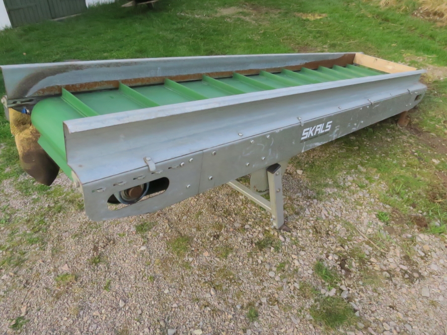 4809 SKALS elevator 3000x550 mm