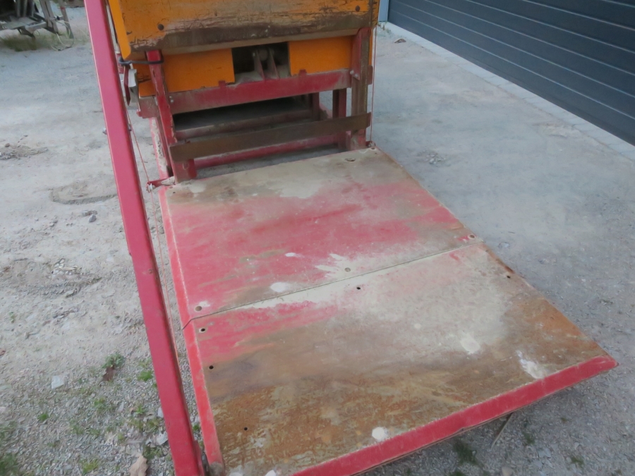 4824 Miedema AKV box filler double