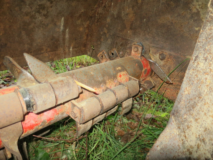 4832 Grimme Gruse haulm topper