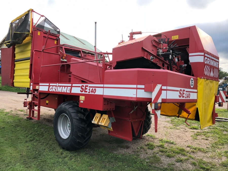 4856 Grimme SE140 potato harvester