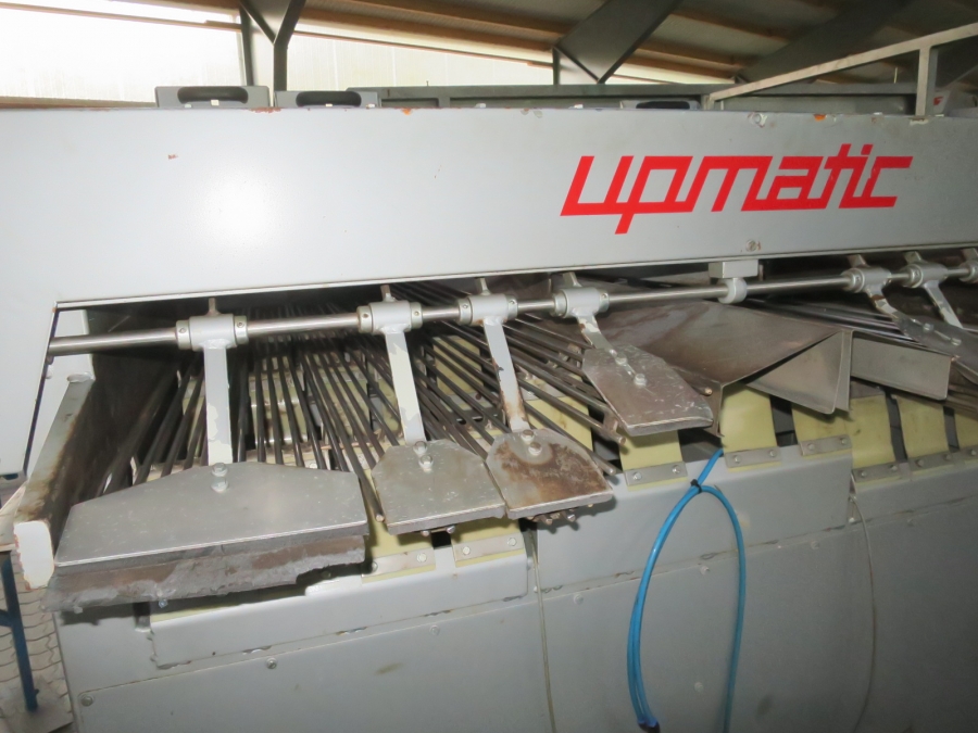 4881 Upmatic multi head weigher 1025 E 2,5-25 kg year model 2006