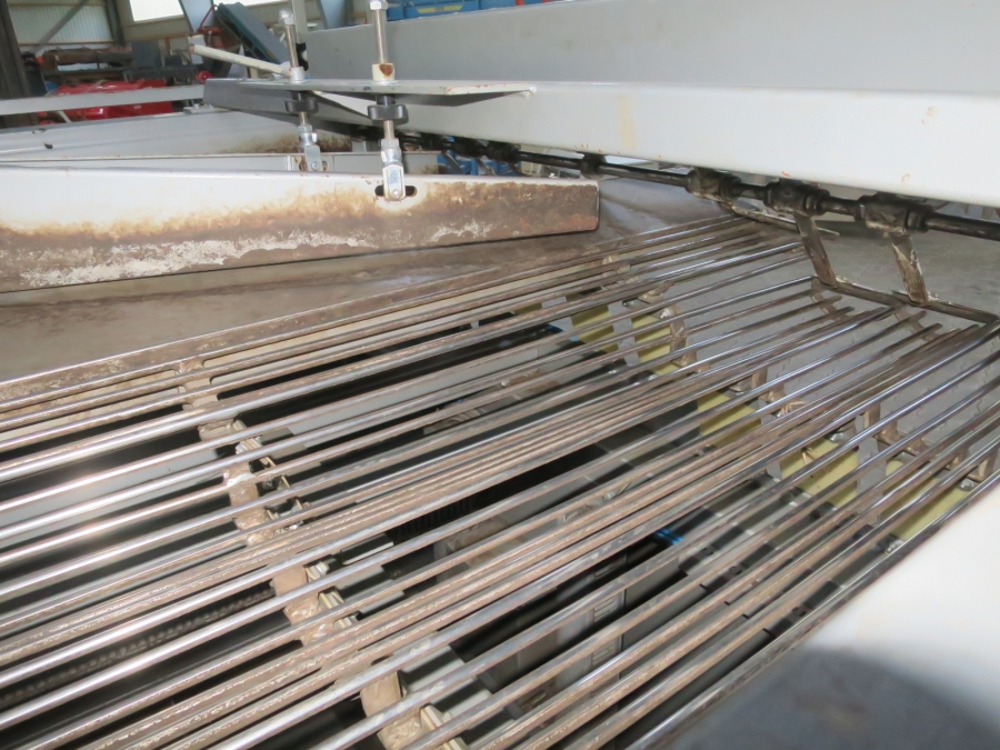 4881 Upmatic multi head weigher 1025 E 2,5-25 kg year model 2006