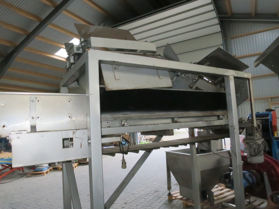 4881 Upmatic multi head weigher 1025 E 2,5-25 kg year model 2006