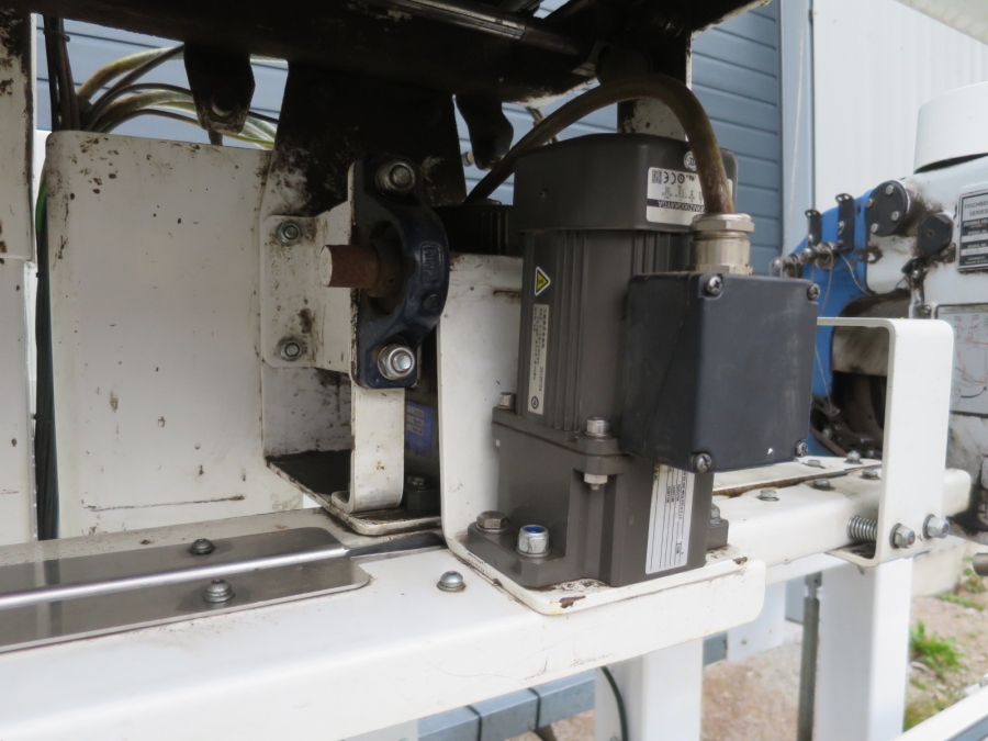 4890 Pacepacker TBC paper bagger with stitcher