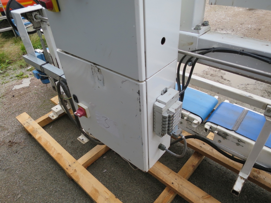 4890 Pacepacker TBC paper bagger with stitcher