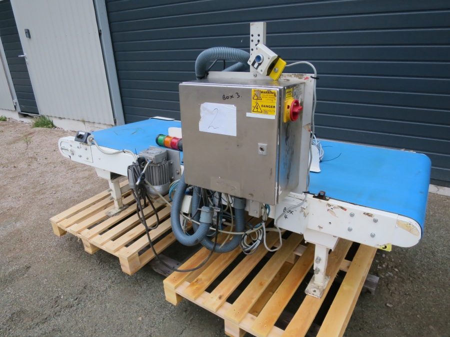 4890 Pacepacker TBC paper bagger with stitcher