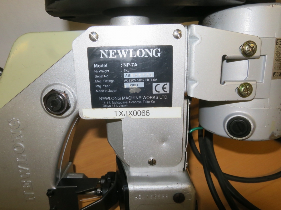 4898 Newlong NP7A bag stitcher