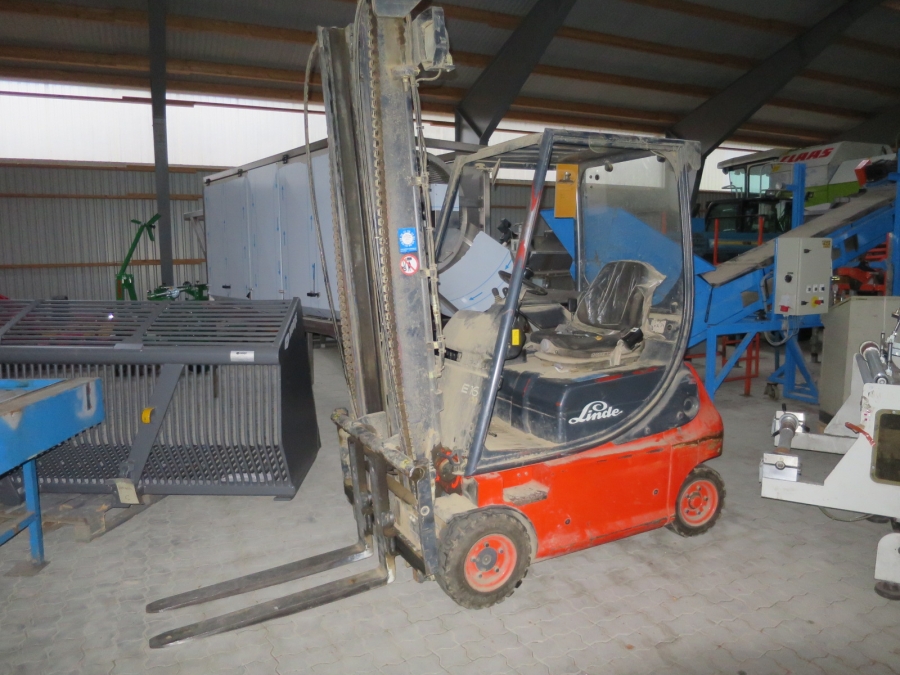 4951 Linde E16 forklift Electric