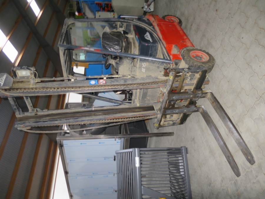 4951 Linde E16 forklift Electric