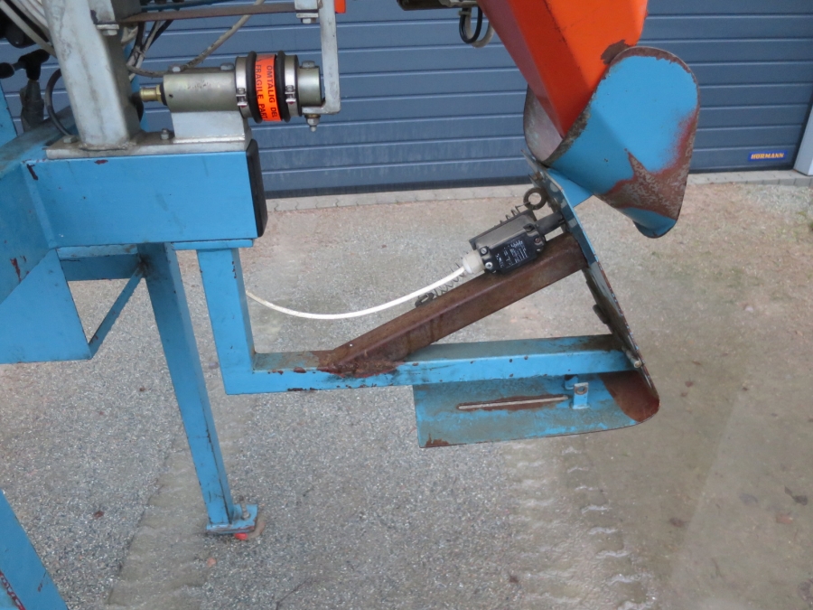 4955 EMVE weigher with SEG instrument