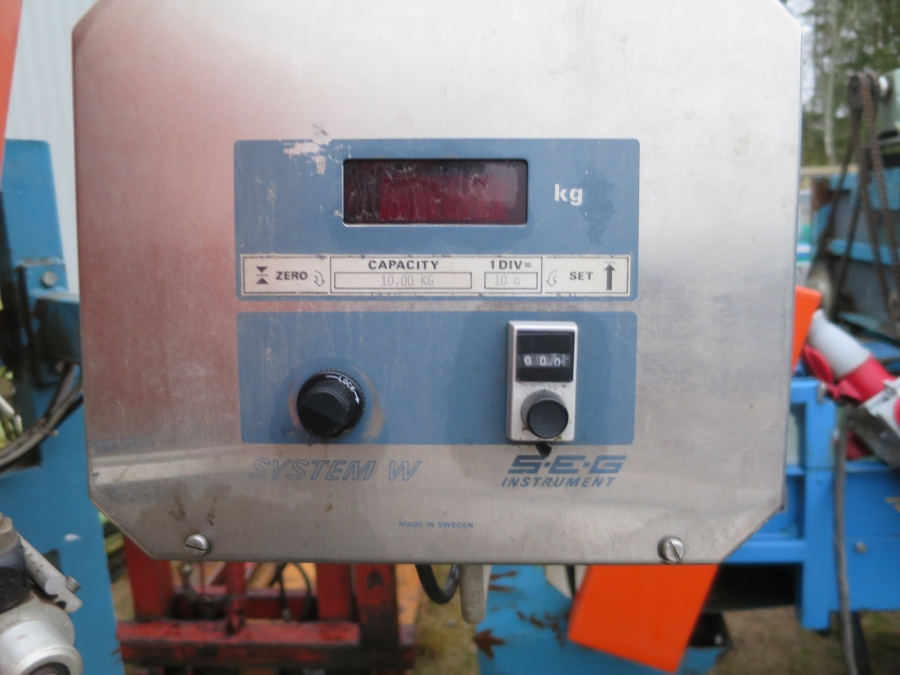 4955 EMVE weigher with SEG instrument