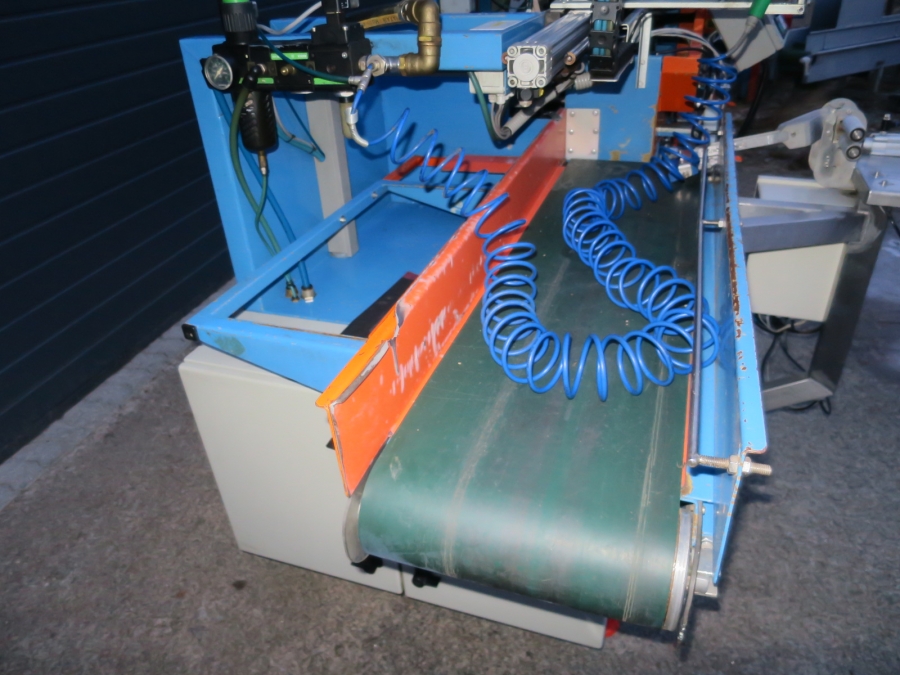 4962 EMVE BE5000 paper bagger