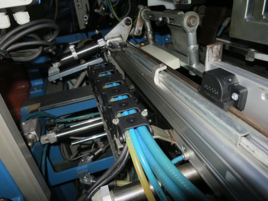 4962 EMVE BE5000 paper bagger