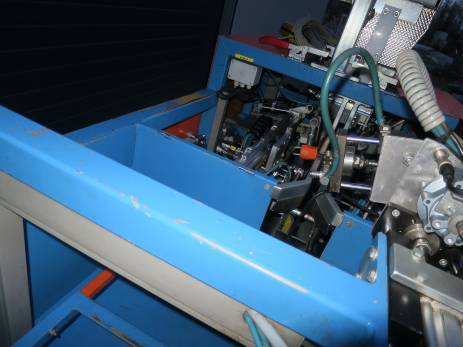 4962 EMVE BE5000 paper bagger