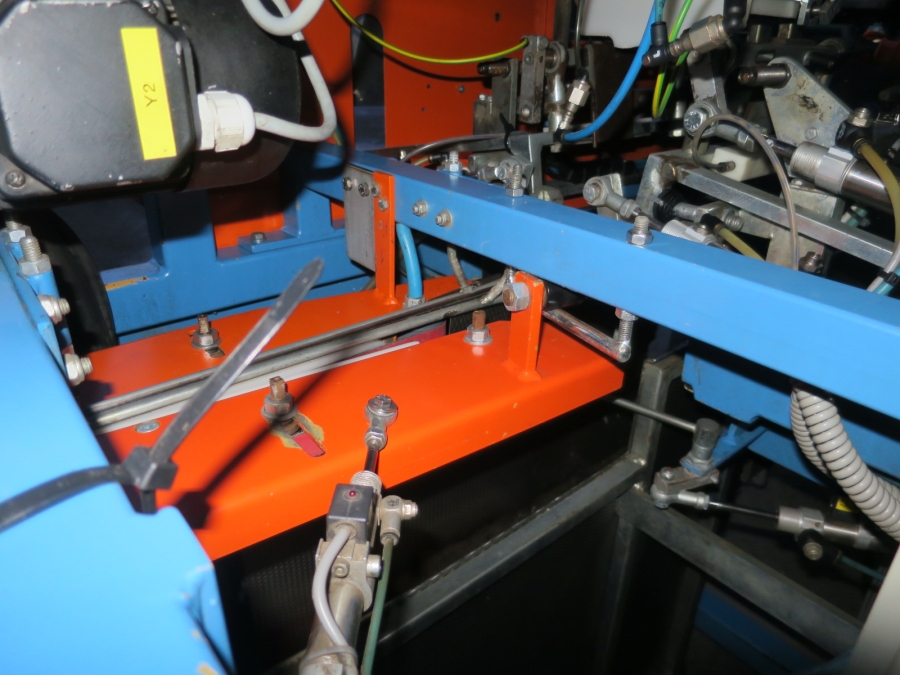 4962 EMVE BE5000 paper bagger