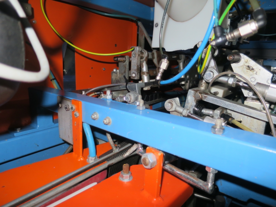 4962 EMVE BE5000 paper bagger