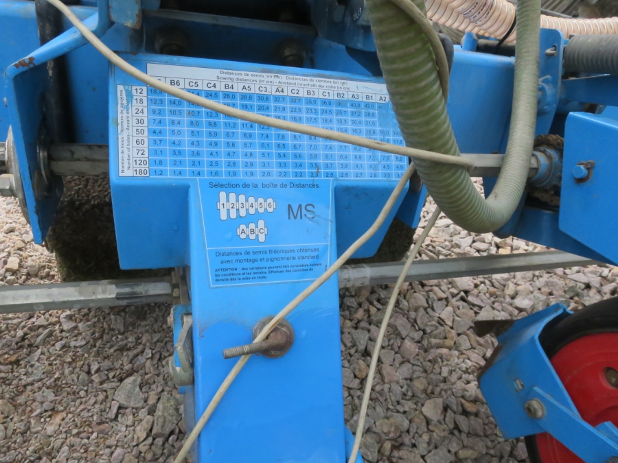 4989 Monosem MS pneumatic precision seeder 4 row