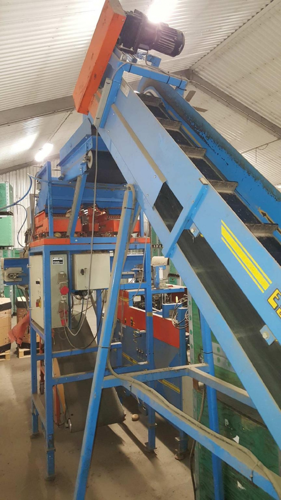 4992 EMVE BE5000 paper bagger