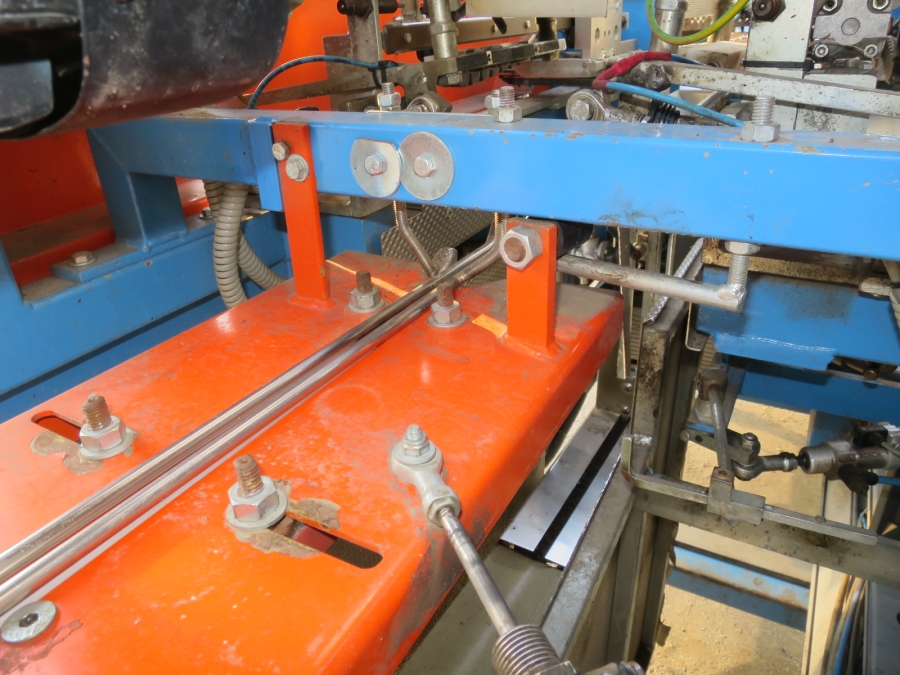 4992 EMVE BE5000 paper bagger