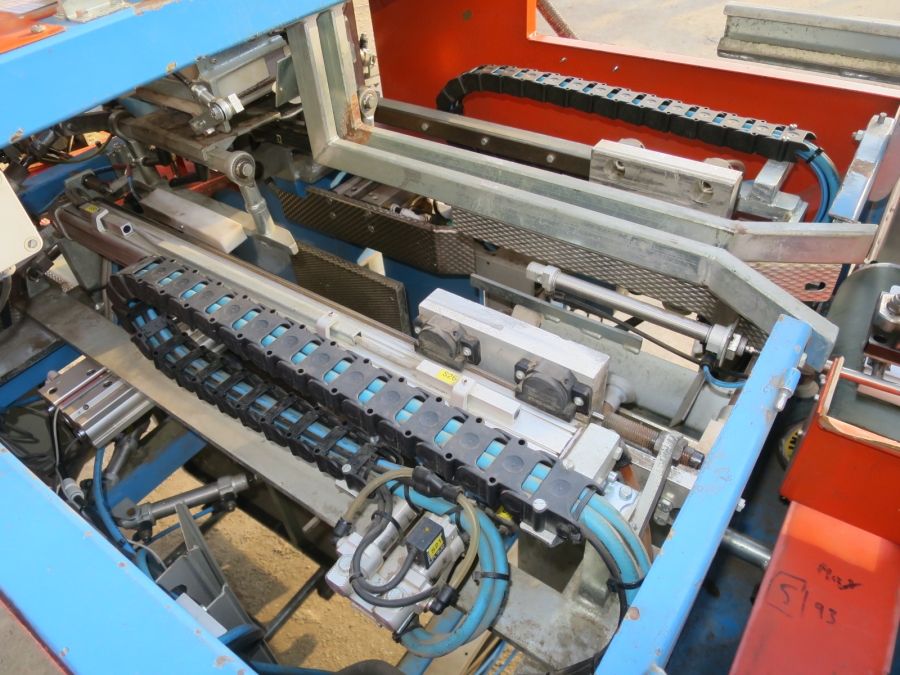 4992 EMVE BE5000 paper bagger