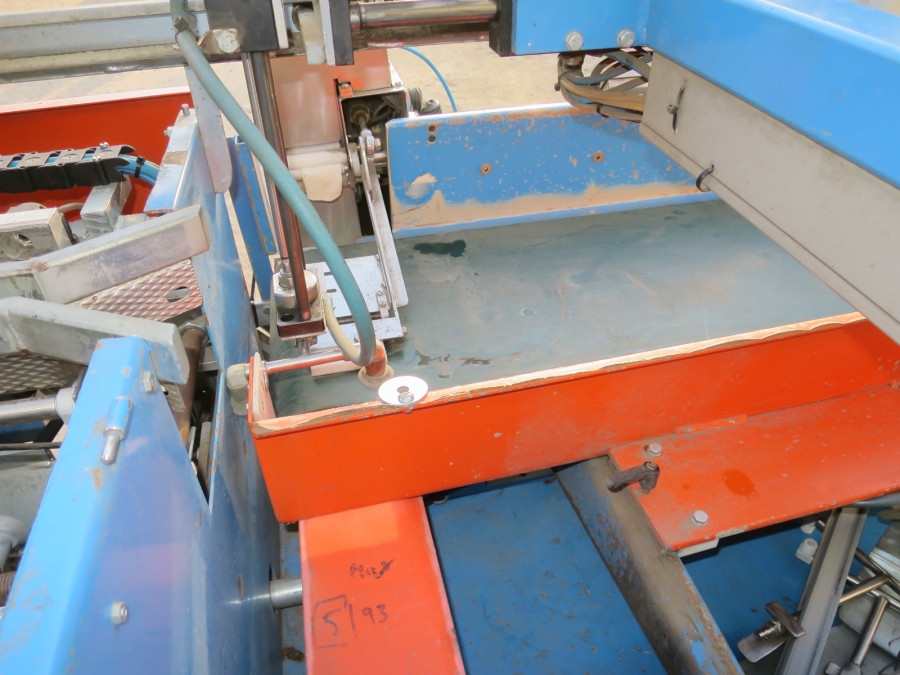 4992 EMVE BE5000 paper bagger