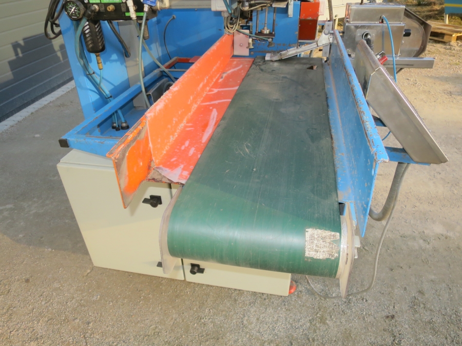 4992 EMVE BE5000 paper bagger