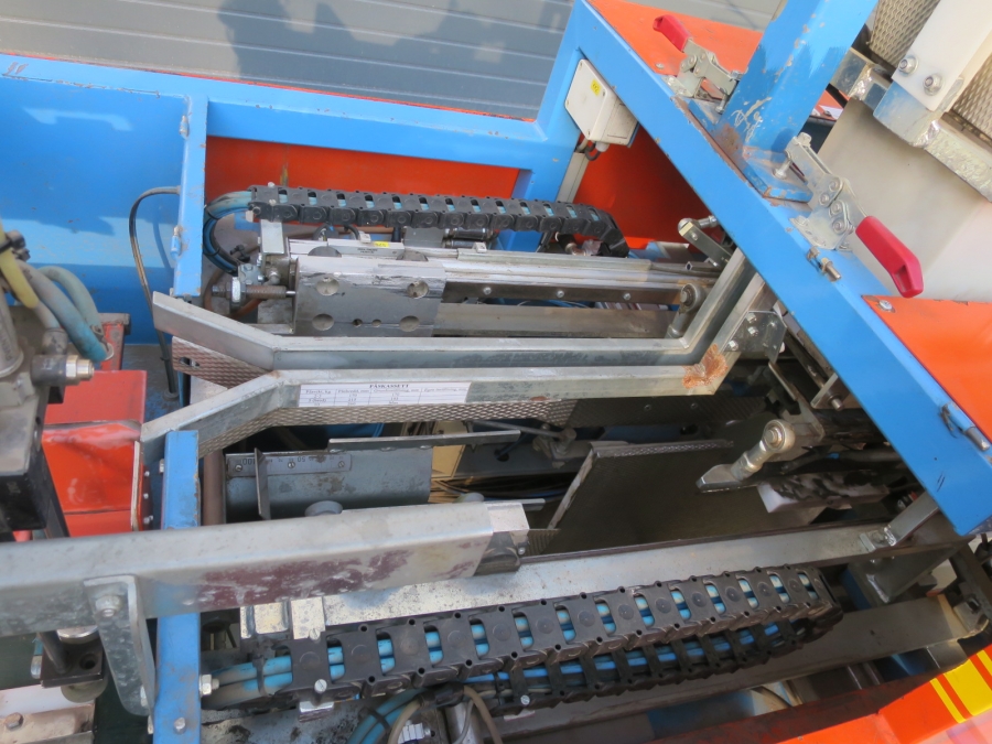 4992 EMVE BE5000 paper bagger