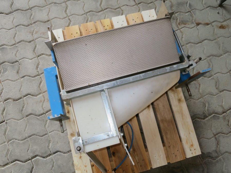 4992 EMVE BE5000 paper bagger