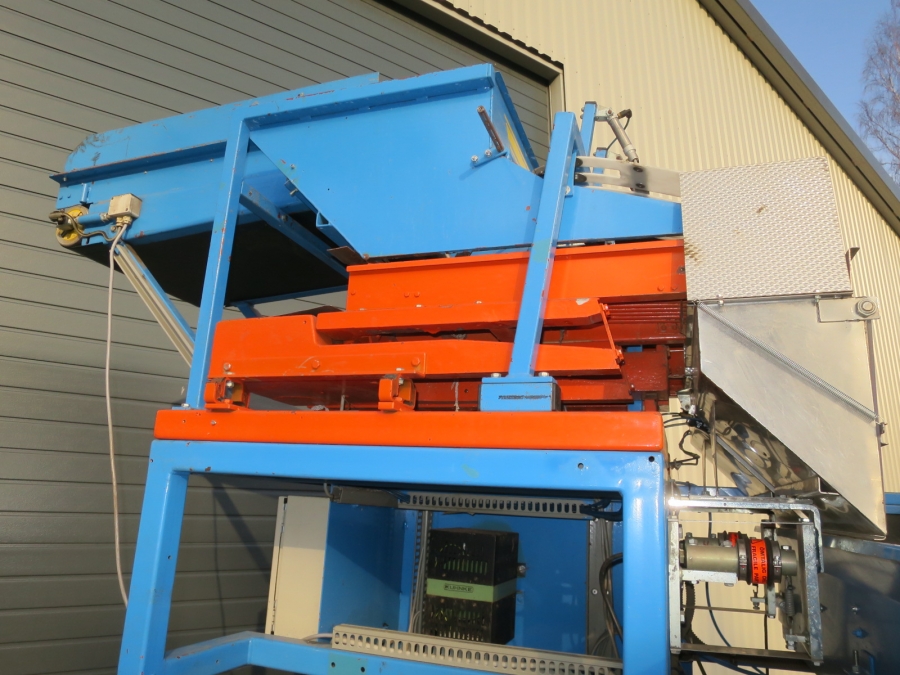 4992 EMVE BE5000 paper bagger