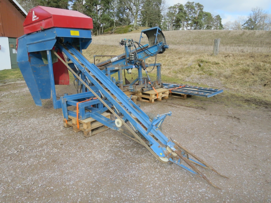 5004 Asa-Lift combi mini carrot harvester with box table