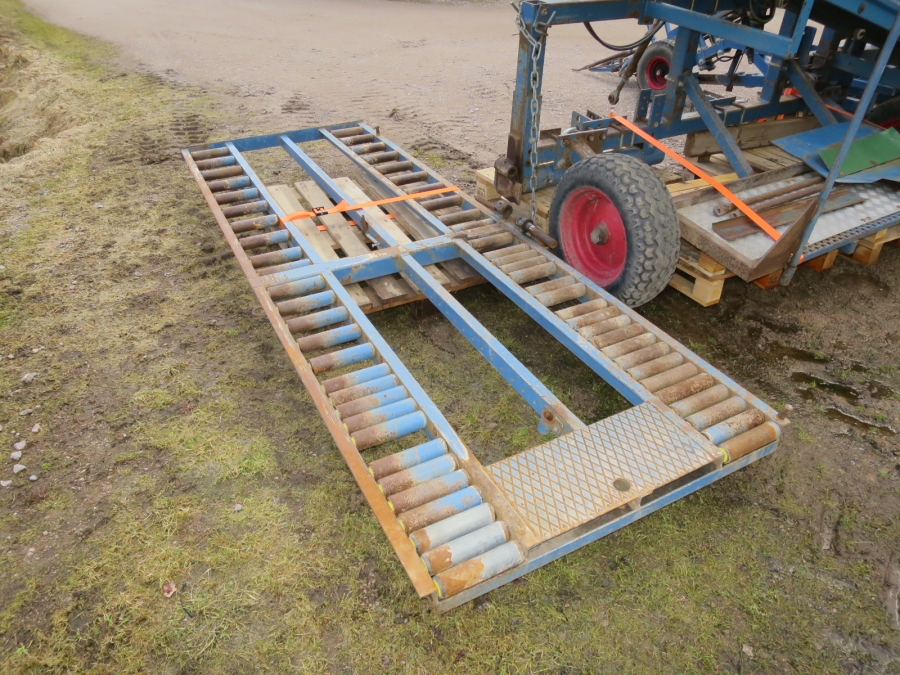 5004 Asa-Lift combi mini carrot harvester with box table