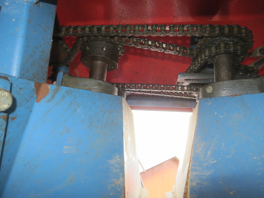 5004 Asa-Lift combi mini carrot harvester with box table