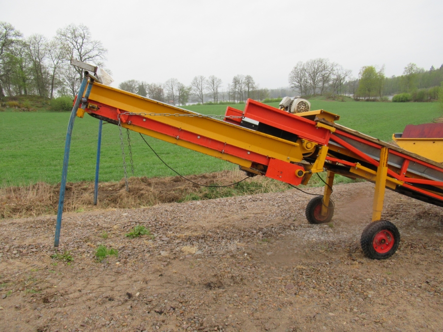 5027 Climax receiving hopper