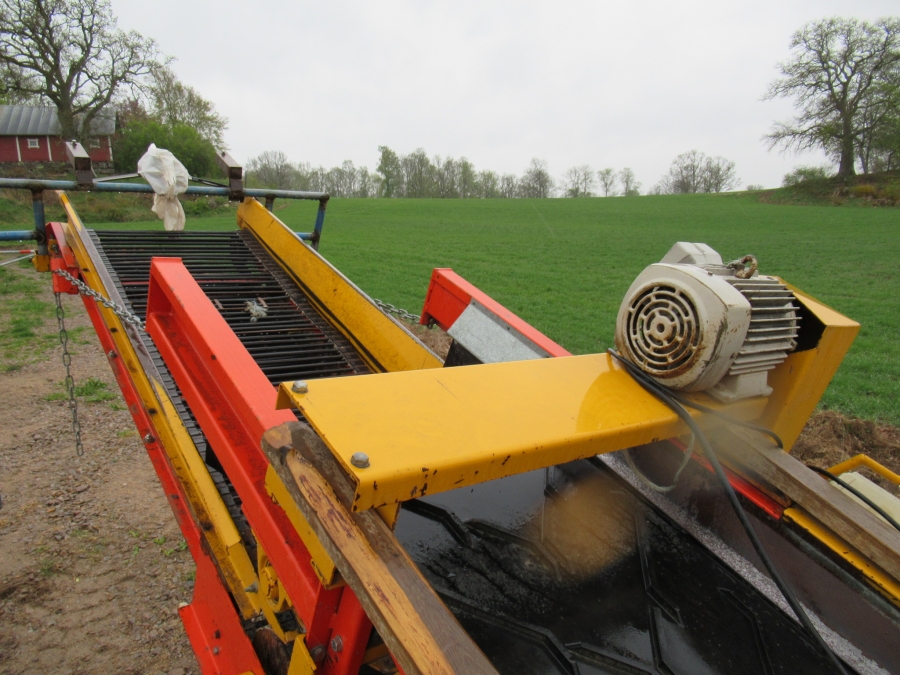 5027 Climax receiving hopper